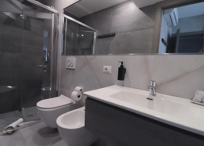 Pontenuovo מלון Merone