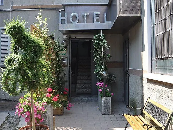 Pontenuovo Мероне