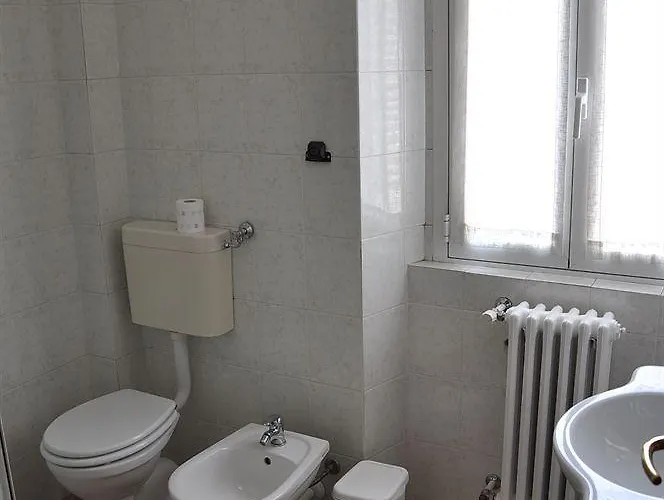 Отель Pontenuovo Мероне